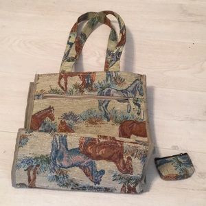 Horse tote